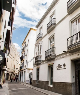 CLIC International House
