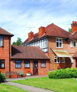 Brooke House College