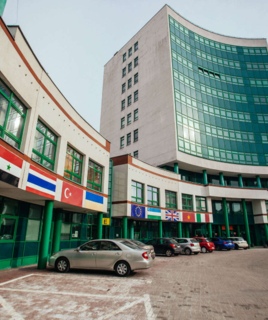 Uczelnia Łazarskiego