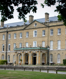 St. Edmund's College