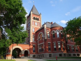 unh-university-min